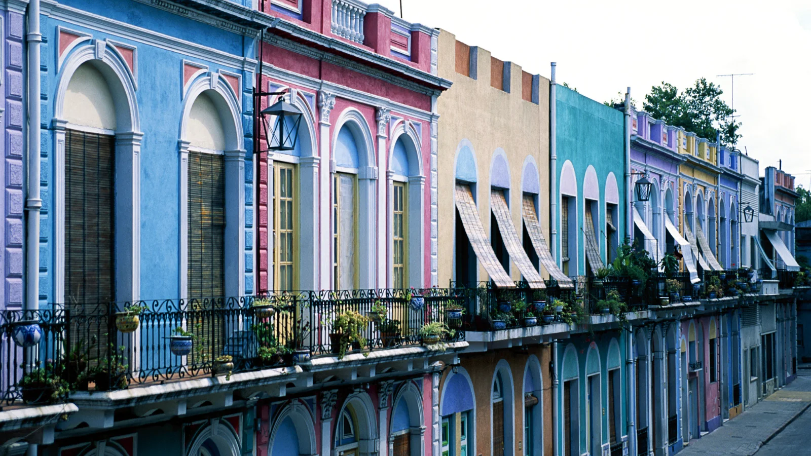 Traveling to South America for the first time: experts advice