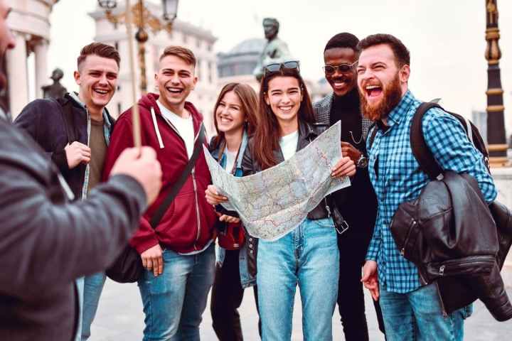 a group of travlers doing a walking tour in Buenos Aires